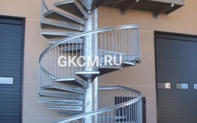 Изготовление винтовых лестниц в Москве